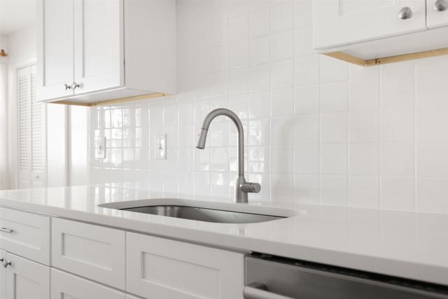 812 Sherbrook Drive, Richardson, TX 75080