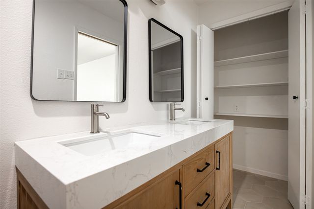 812 Sherbrook Drive, Richardson, TX 75080