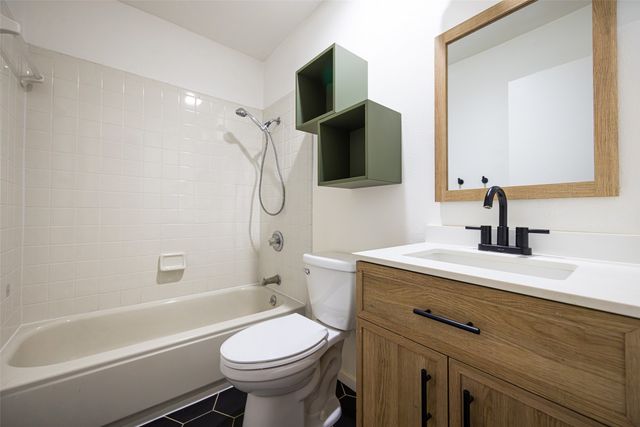 812 Sherbrook Drive, Richardson, TX 75080