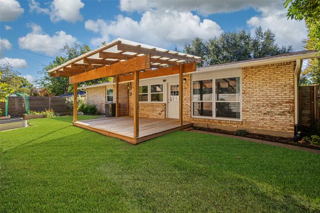 812 Sherbrook Drive, Richardson, TX 75080