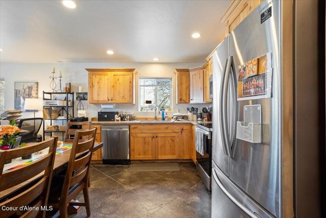 192 E Lincoln, Priest River, ID 83856