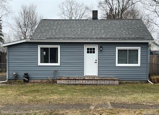 4723 4th Street, Columbiaville Village, MI 48421