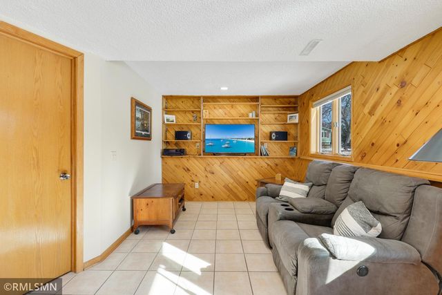 16200 Fantasia Avenue, Rosemount, MN 55068