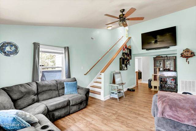 110 Bogue Loop Road, Newport, NC 28570