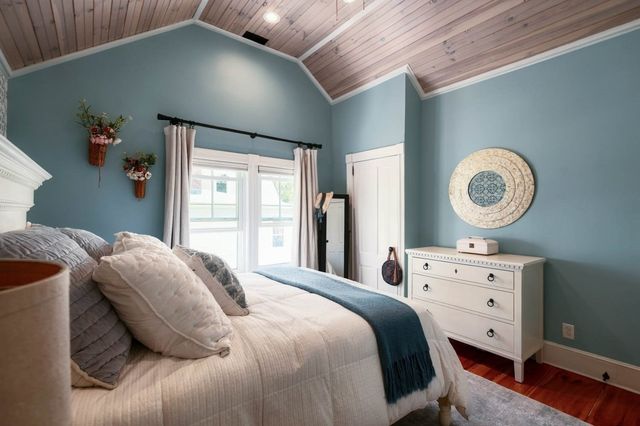 51 Temple Street, Newburyport, MA 01950