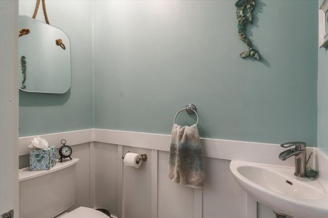 51 Temple Street, Newburyport, MA 01950