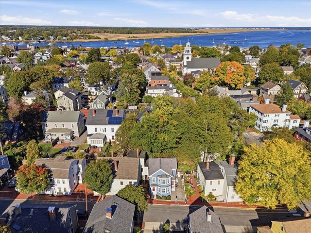 51 Temple Street, Newburyport, MA 01950