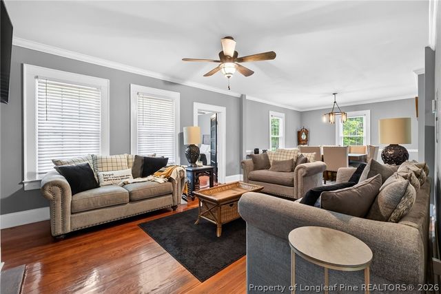 423 E Edinborough Avenue, Raeford, NC 28376