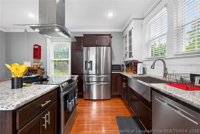 423 E Edinborough Avenue, Raeford, NC 28376