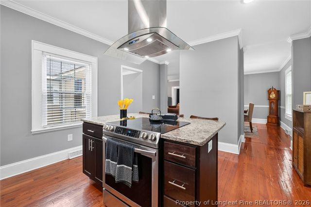 423 E Edinborough Avenue, Raeford, NC 28376