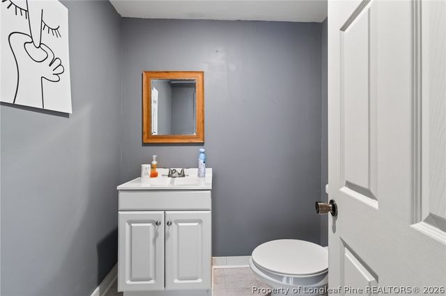 423 E Edinborough Avenue, Raeford, NC 28376