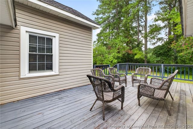 423 E Edinborough Avenue, Raeford, NC 28376