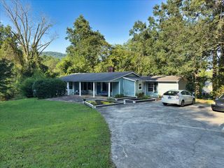 602 Magnolia Avenue, South Pittsburg, TN 37380