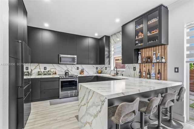 12880 SW 134th Ter, Miami, FL 33186