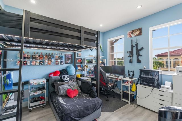 12880 SW 134th Ter, Miami, FL 33186