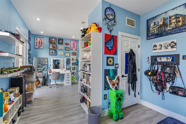 12880 SW 134th Ter, Miami, FL 33186