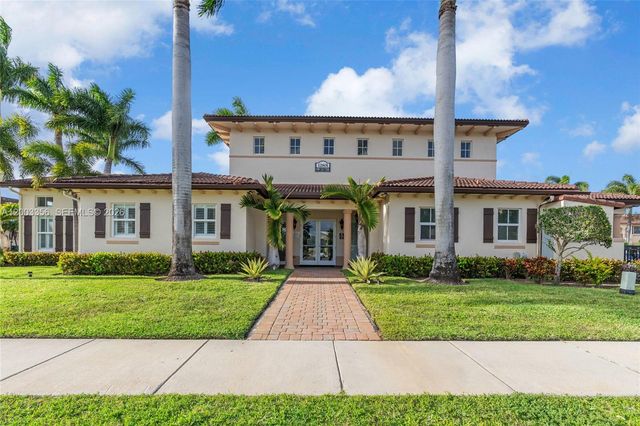 12880 SW 134th Ter, Miami, FL 33186