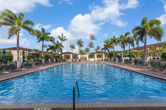 12880 SW 134th Ter, Miami, FL 33186