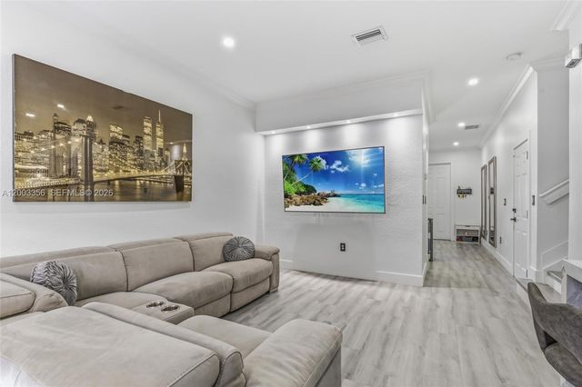 12880 SW 134th Ter, Miami, FL 33186