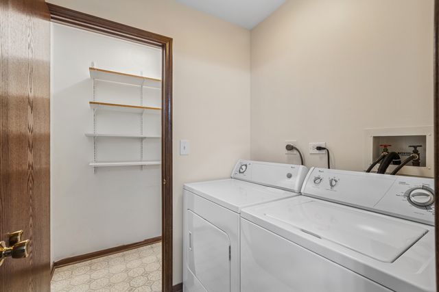 9500 N Washington Street 505, Niles, IL 60714