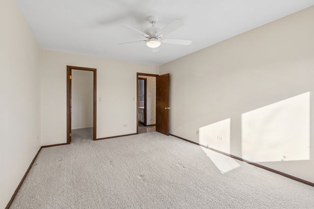 9500 N Washington Street 505, Niles, IL 60714