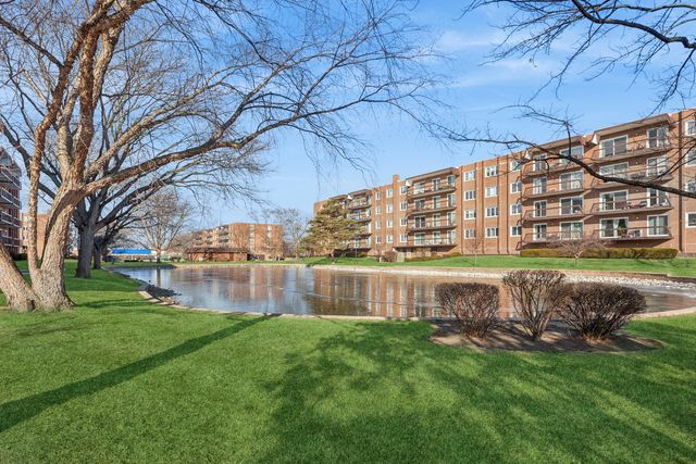 9500 N Washington Street 505, Niles, IL 60714