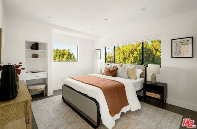 6075 Hargis Street, Los Angeles, CA 90034