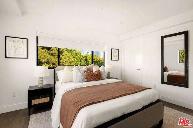 6075 Hargis Street, Los Angeles, CA 90034