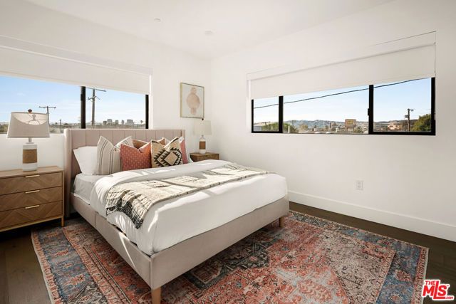 6075 Hargis Street, Los Angeles, CA 90034