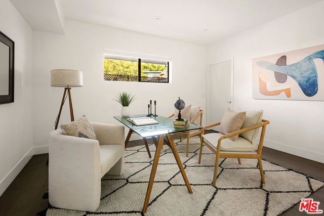 6075 Hargis Street, Los Angeles, CA 90034