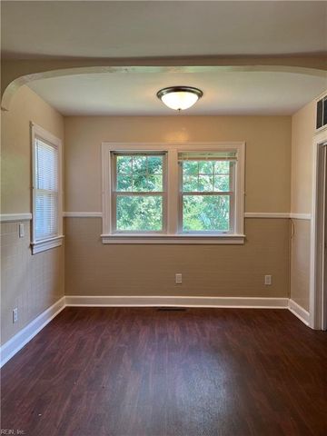 130 North AVE, Newport News, VA 23601