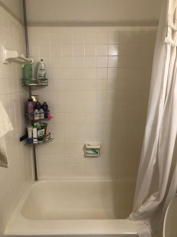 1915 Fairlawn LN 2, Austin, TX 78704