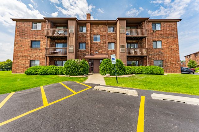 15805 Peggy Lane, Oak Forest, IL 60452