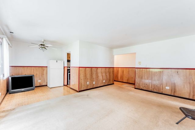 15805 Peggy Lane, Oak Forest, IL 60452