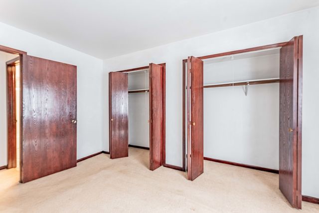 15805 Peggy Lane, Oak Forest, IL 60452