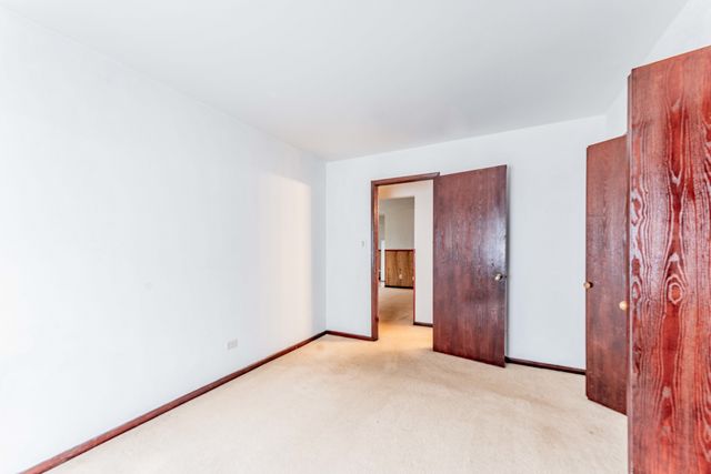 15805 Peggy Lane, Oak Forest, IL 60452