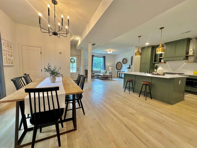 1301 Hewitt Avenue, Saint Paul, MN 55104