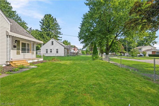 1146 Packard Drive, Akron, OH 44320