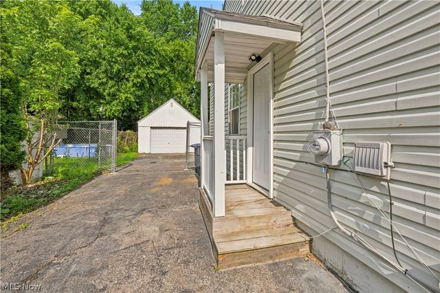 1146 Packard Drive, Akron, OH 44320