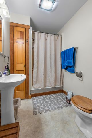 6 Narya, Carbondale, IL 62902