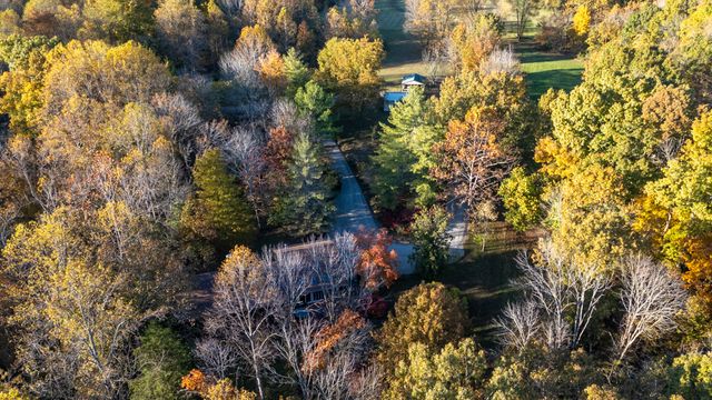 6 Narya, Carbondale, IL 62902