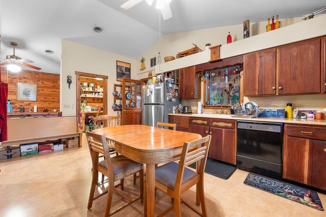 6 Narya, Carbondale, IL 62902