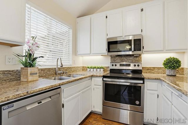 7385 Calle Cristobal 226, San Diego, CA 92126