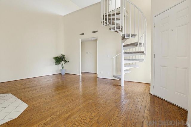 7385 Calle Cristobal 226, San Diego, CA 92126