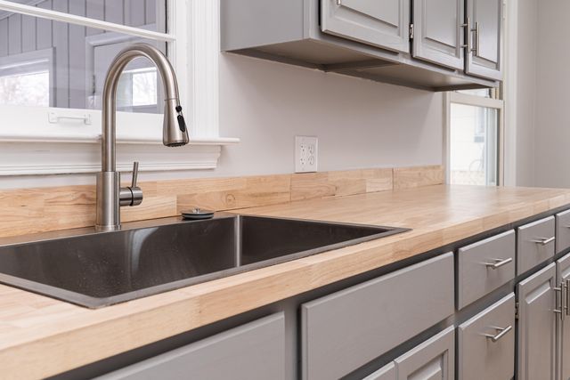 1060 Green Street, Muskegon, MI 49442