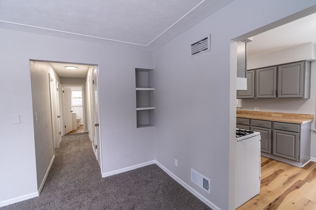 1060 Green Street, Muskegon, MI 49442