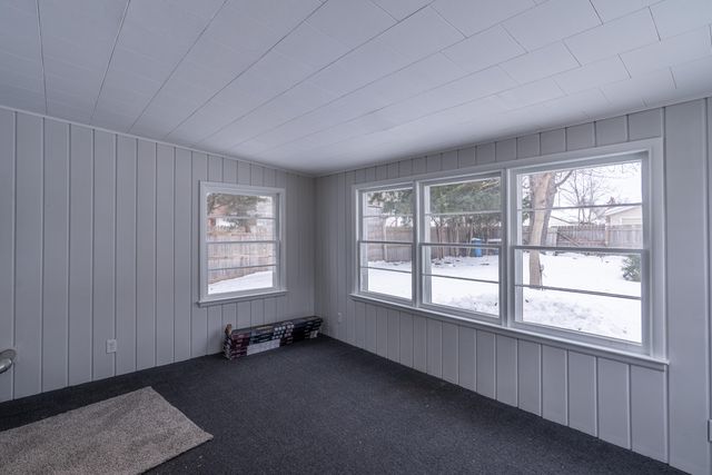 1060 Green Street, Muskegon, MI 49442