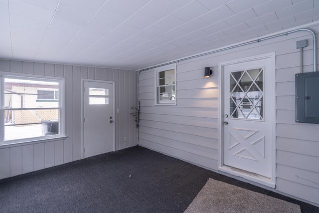 1060 Green Street, Muskegon, MI 49442