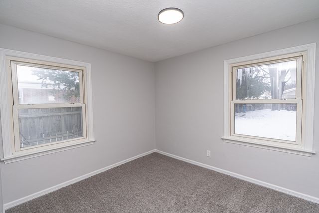 1060 Green Street, Muskegon, MI 49442