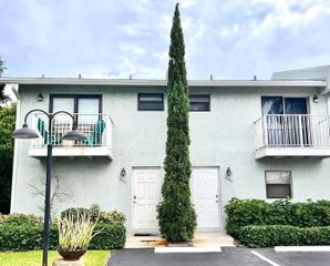 4103 NE 21st Terrace, Lighthouse Point, FL 33064